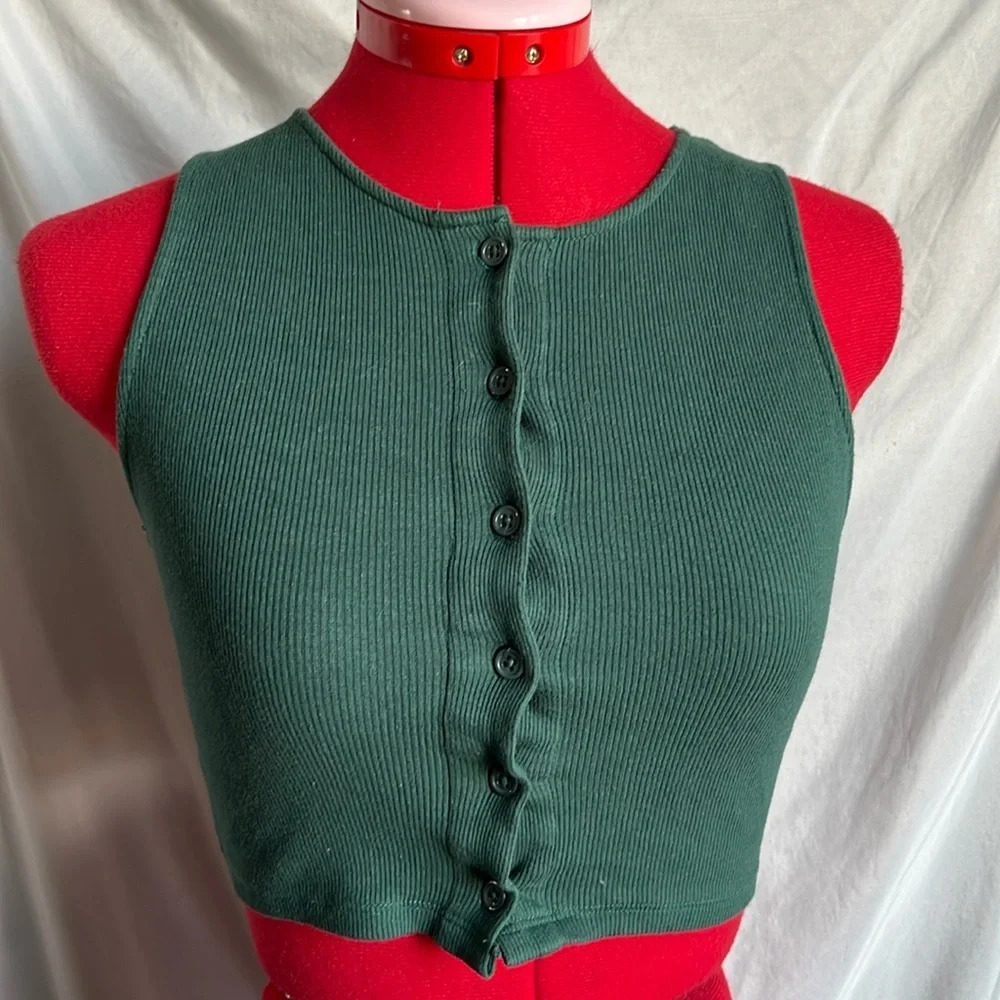 Ardene button up ribbed crop top SM144